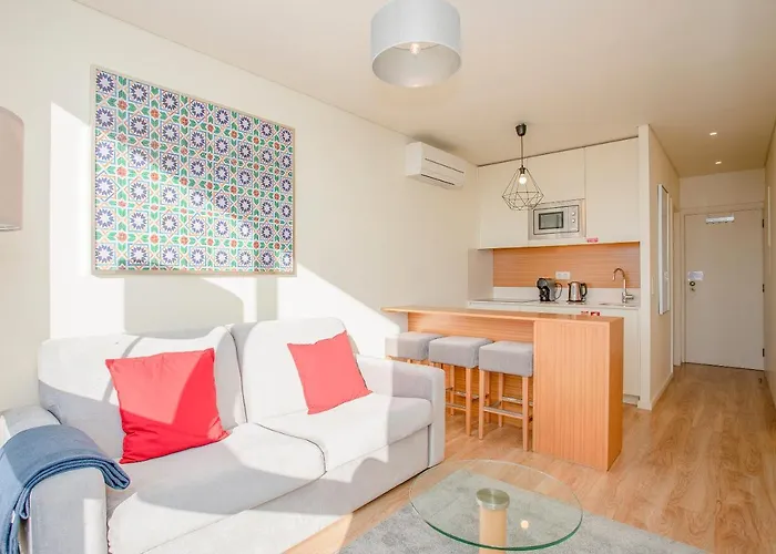 Liiiving In | Downtown View