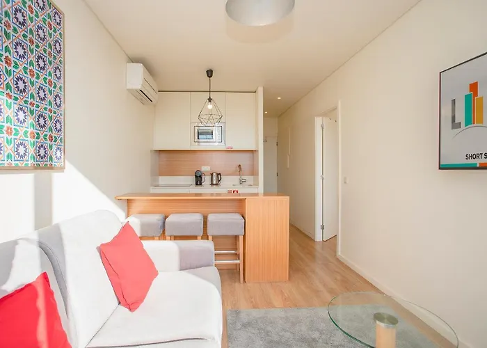 Liiiving In | Downtown View Apartament *