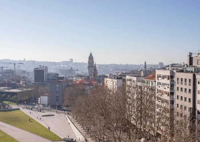 דירה Liiiving In | Downtown View *