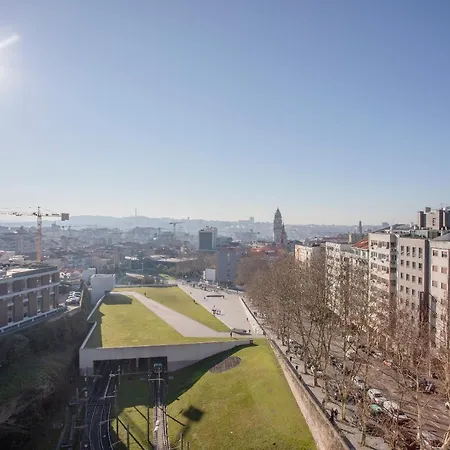 Liiiving In | Downtown View Lejlighed Porto