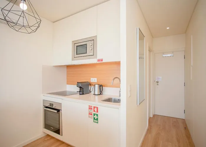 Liiiving In | Downtown View *