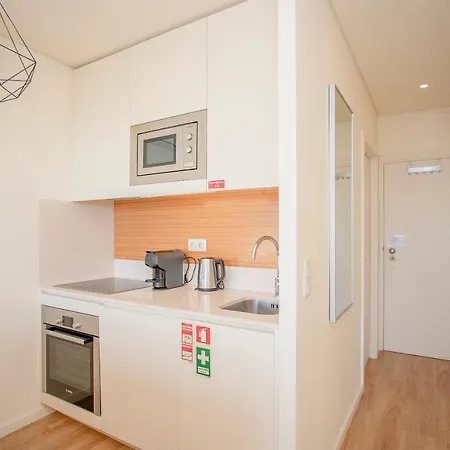 Liiiving In | Downtown View *