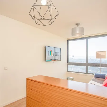 Liiiving In | Downtown View Apartamento