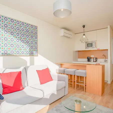 Liiiving In | Downtown View